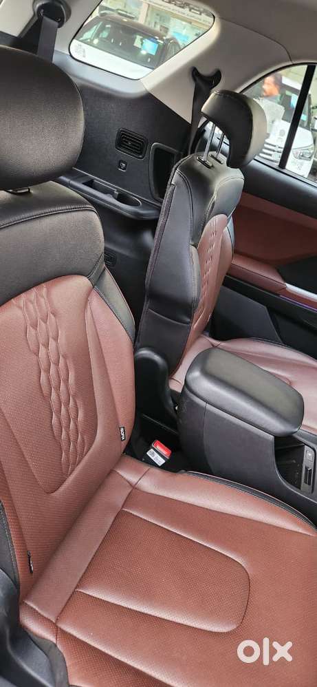 Hyundai Alcazar 2.0 Signature (o) Petrol At 6 Str, 2021, Petrol