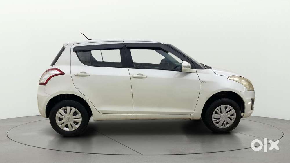 Maruti Suzuki Swift Vxi, 2015, Petrol
