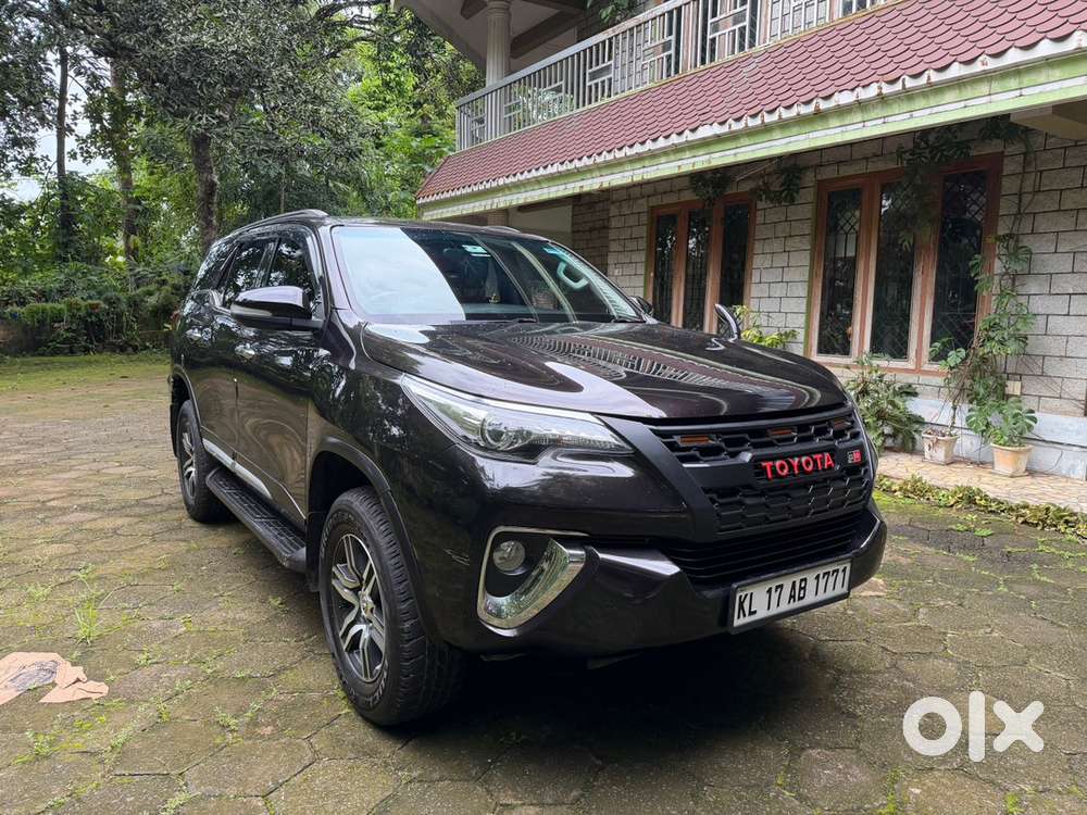Toyota Fortuner Diesel At 2016