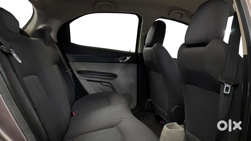 Tata Tiago 1.2 Revotron Xz, 2016, Petrol