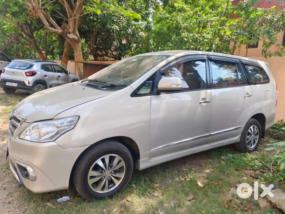 Toyota Innova 2016 Diesel Well Maintained