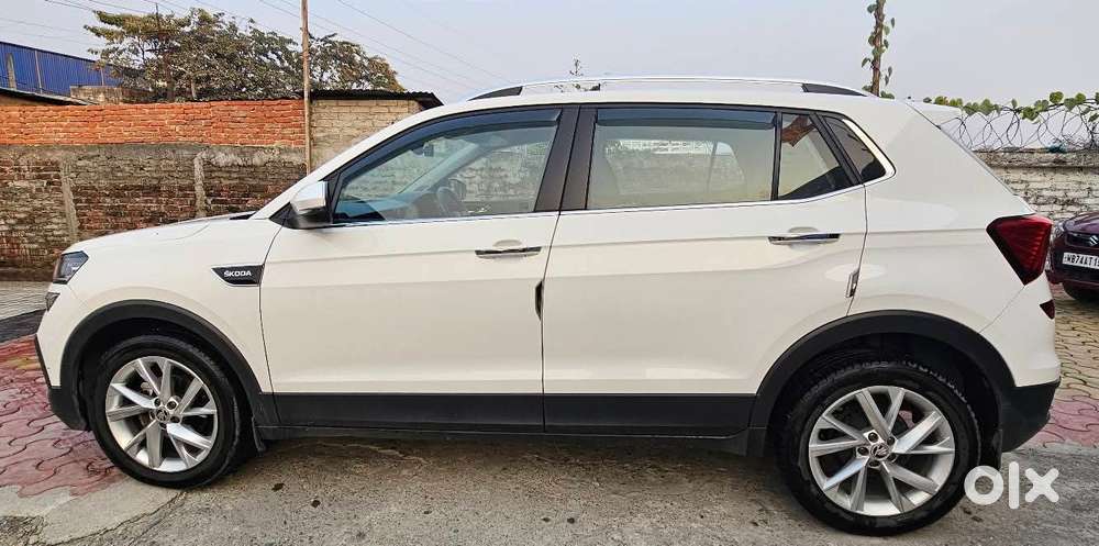 Skoda Kushaq 1.0 Tsi Style At (6 Airbags), 2024, Petrol