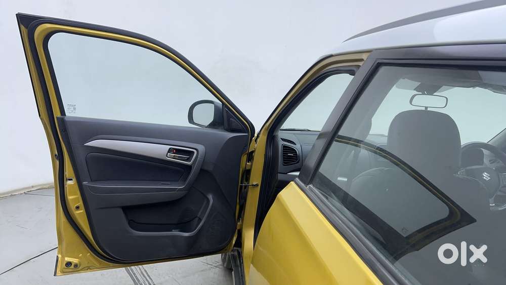 Maruti Suzuki Vitara Brezza Zdi+ Dual Tone Mt, 2017, Diesel