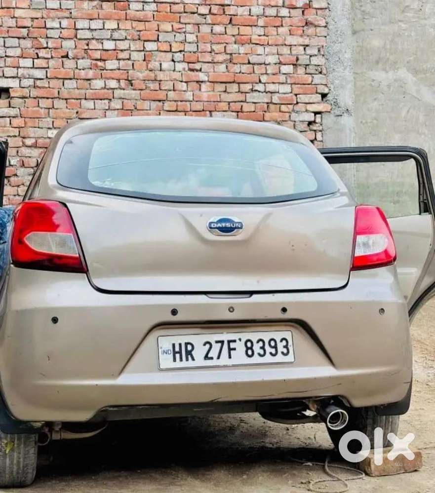 Gadi Ek Dm Ok H Sath Me Led,back Camra H Koi Kmi Nhi H