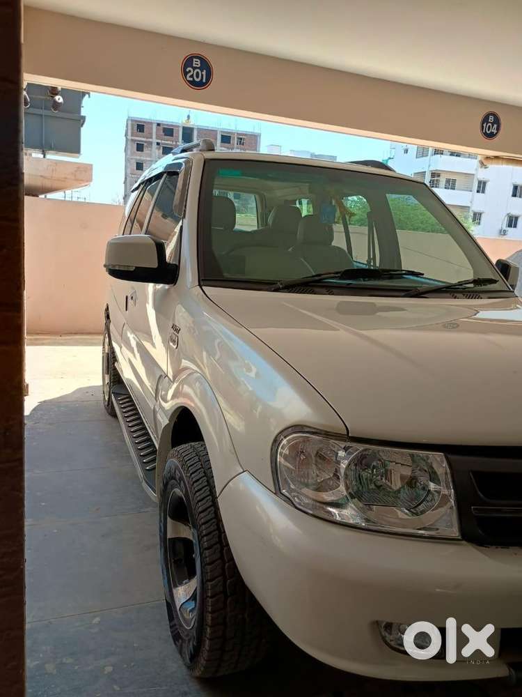 Tata Safari 4x4 Vx 2011 Diesel  2nd Owner  1.30l Km  Manual