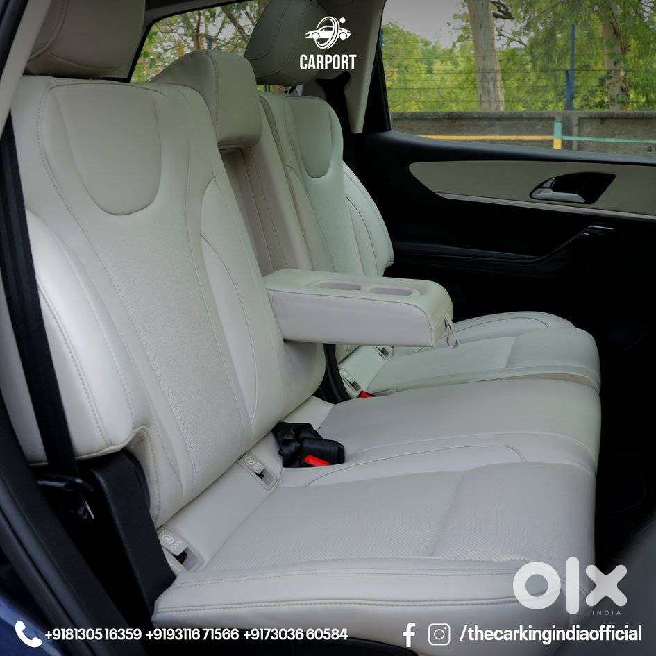 Mahindra Xuv700 Ax7l 6 Str At, 2023, Petrol