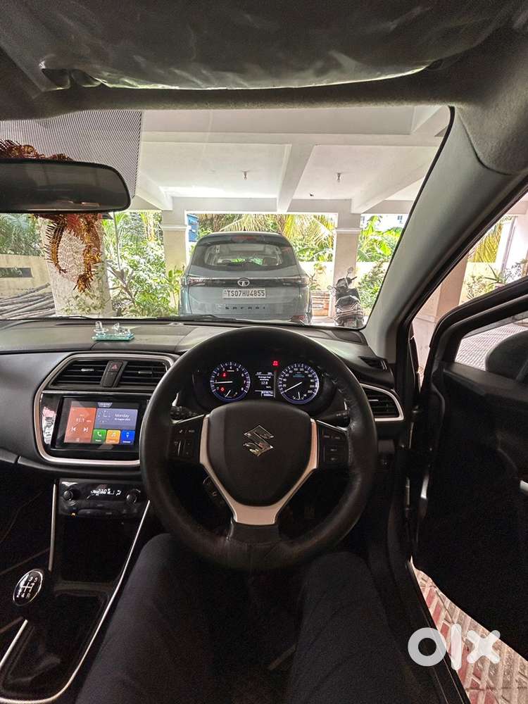 Maruti Suzuki S Cross Premium Silver, Petrol Smart Hybrid