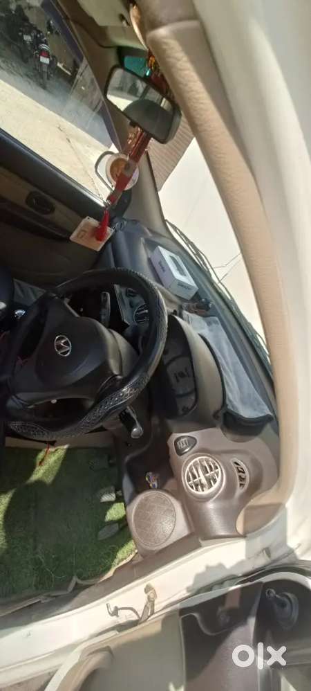 Hyundai Santro 2011 Petrol 100002 Km Driven