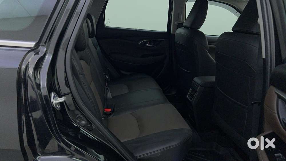Toyota Urban Cruiser Hyryder 1.5 V Hybrid, 2025, Cng & Hybrids