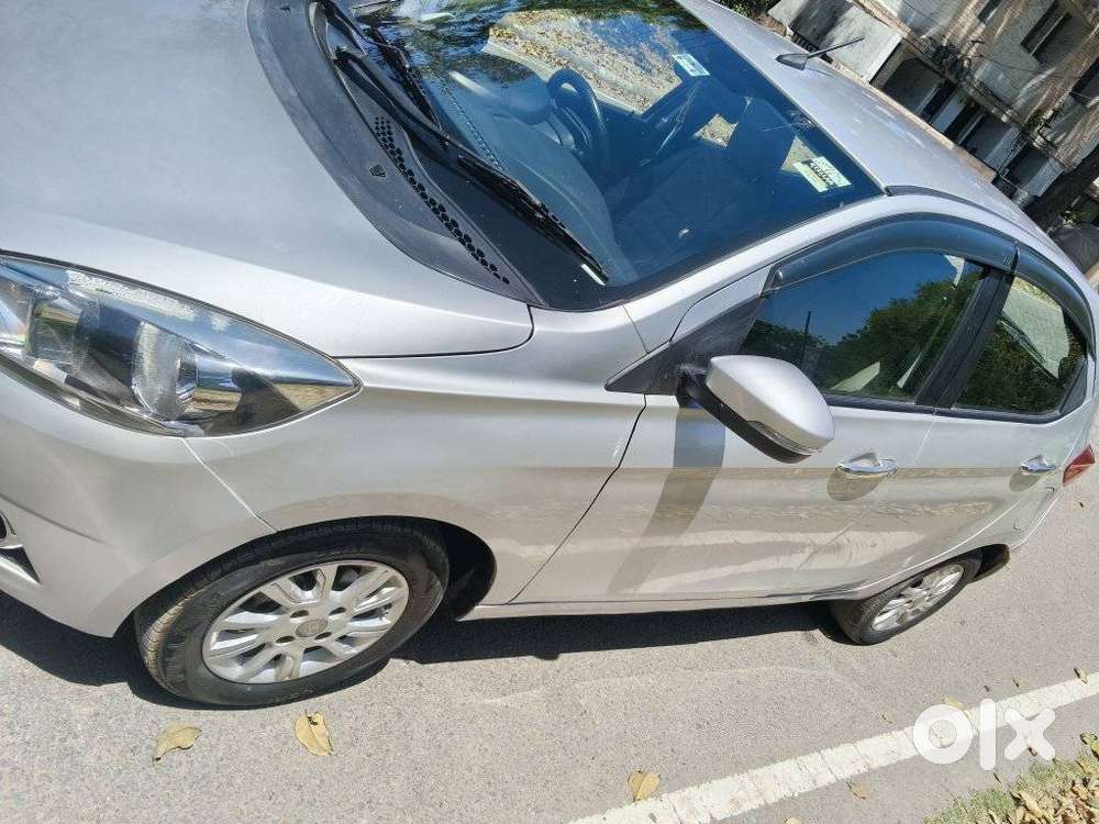 Tata Tiago 1.05 Revotorq Xz, 2018, Petrol