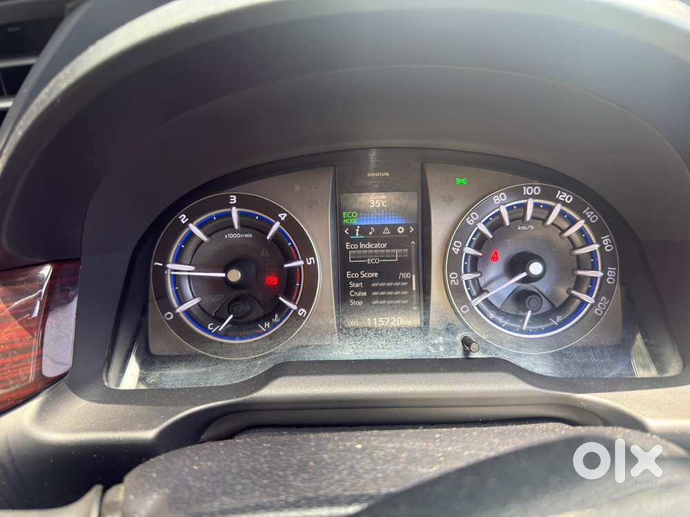 Toyota Innova Crysta 2016