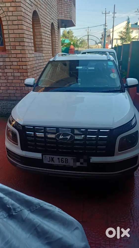 Hyundai New Venue 2022 Diesel 50000 Km Driven