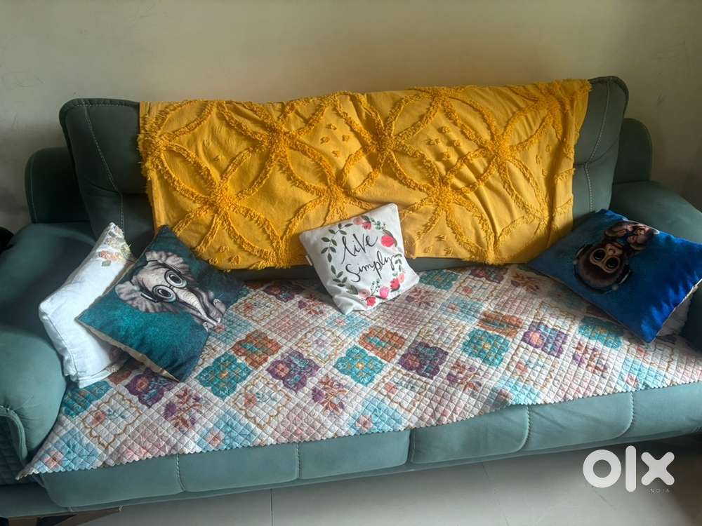 3 seater sofa , perfect for lounging