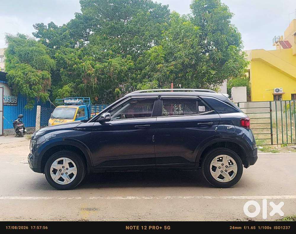 Hyundai Venue S Plus Mt 1.2 Kappa, 2022, Petrol