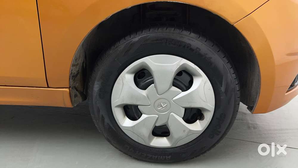 Tata Tiago 1.2 Revotron Xt, 2017, Petrol