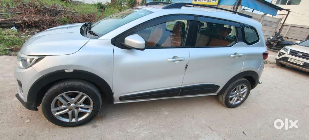 Renault Triber Rxz, 2021, Petrol