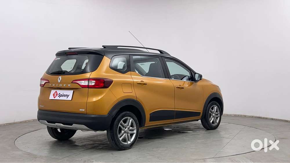 Renault Triber 1.0 Rxz Dual Tone, 2021, Petrol