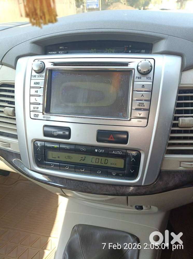 Toyota Innova 2.5 Z Diesel 7 Seater, 2014, Diesel