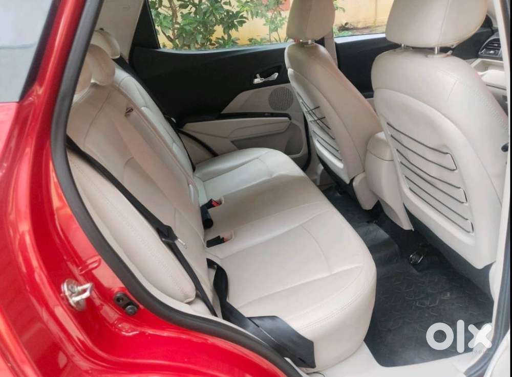 Xuv300 2022 Turbo Top-end  20,900 Km  1st Owner  Excellent Cond