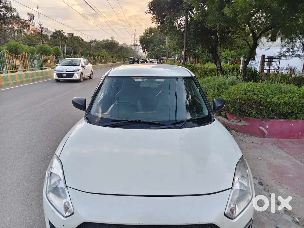 Swift Lxi Maruti Suzuki 2019
