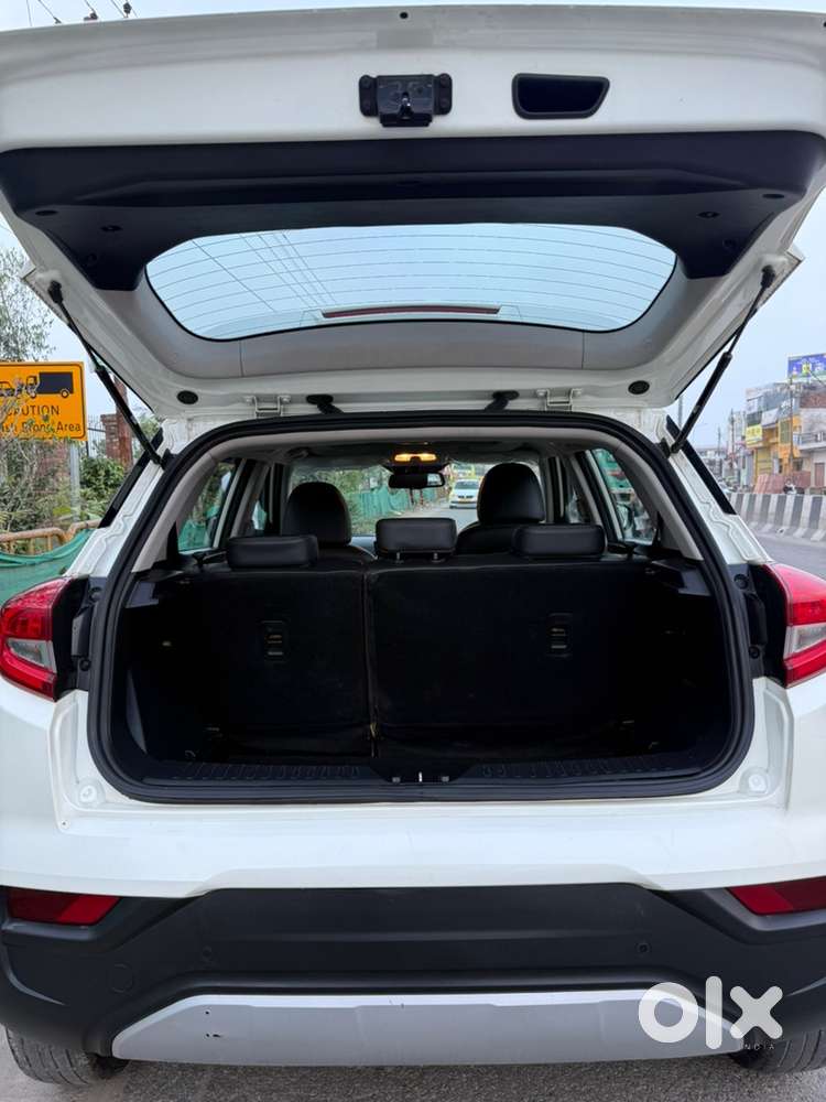 Mahindra Xuv300 Petrol 2023 Top Modal