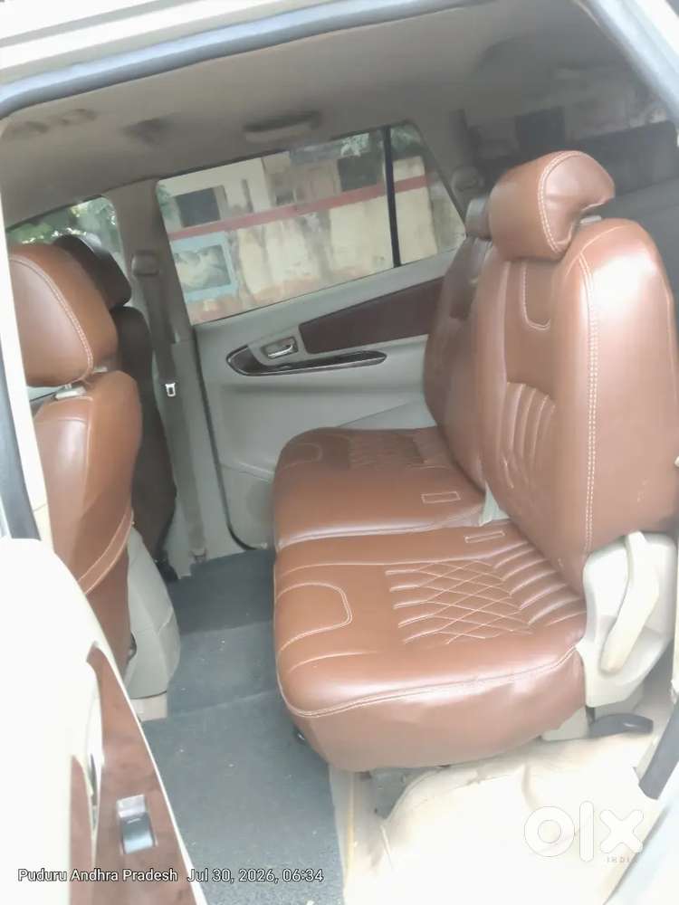 Toyota Innova Vx 8 2013