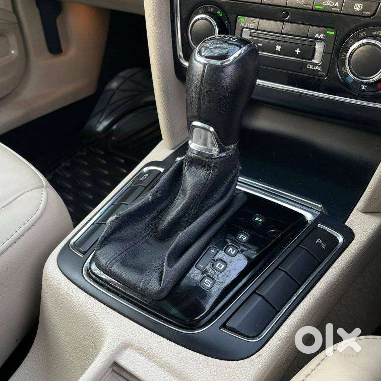 Skoda Superb Elegance 1.8 Tsi At, 2014, Petrol