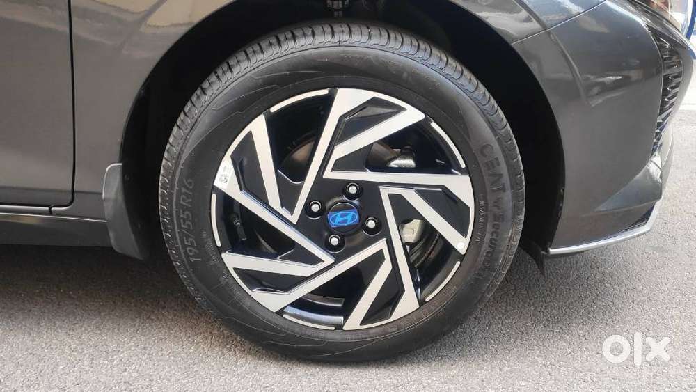 Hyundai I20 Asta (o) 1.2 Mt, 2023, Petrol