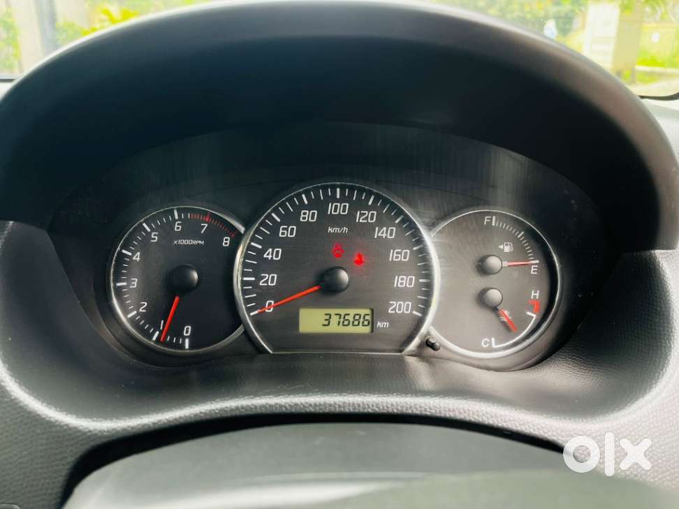 Maruti Suzuki Swift Dzire 1.2 Vxi Bsiv, 2011, Petrol