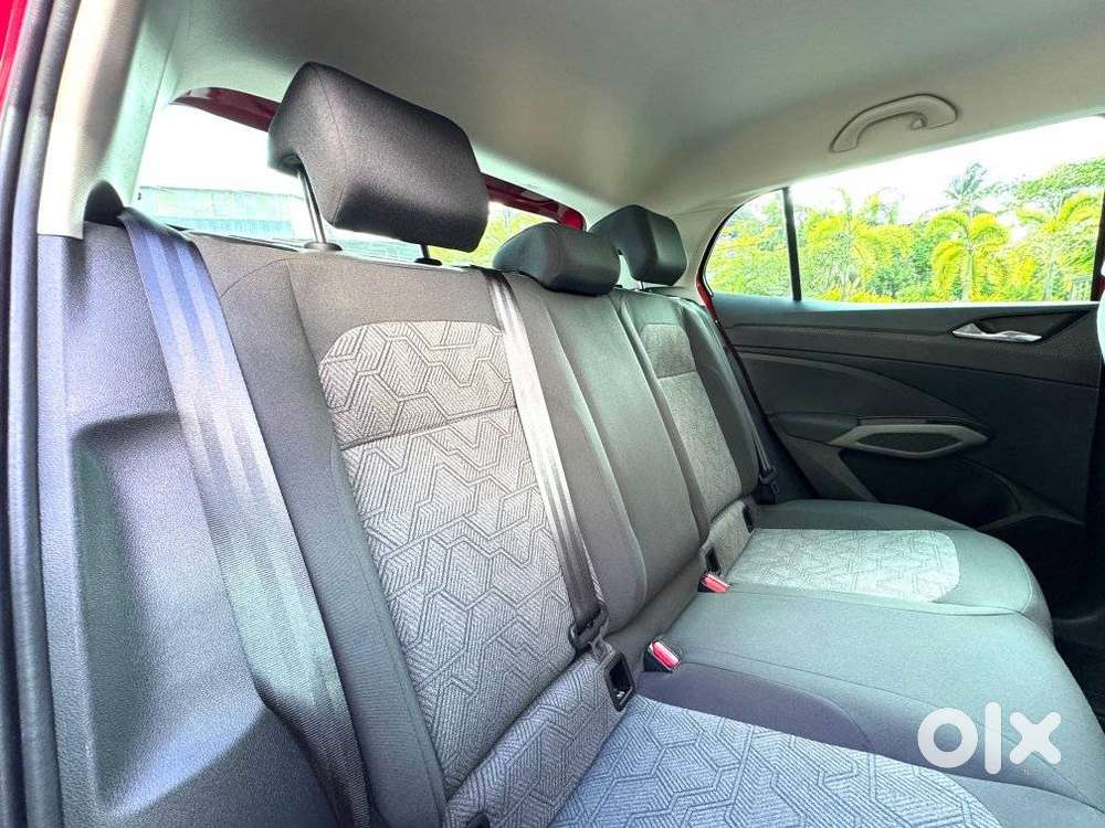 Skoda Kylaq Signature, 2025, Petrol