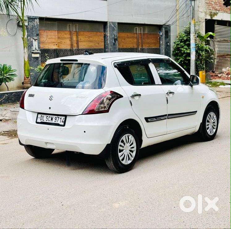 Maruti Suzuki Swift Vxi 1.2 Abs Bs-iv, 2023, Petrol