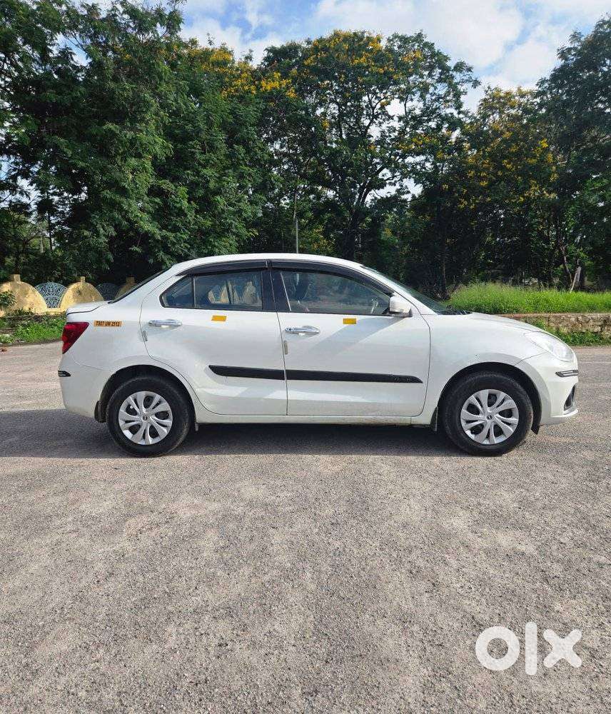 Maruti Suzuki Dzire 1.2 Vxi Cng, 2023, Cng & Hybrids