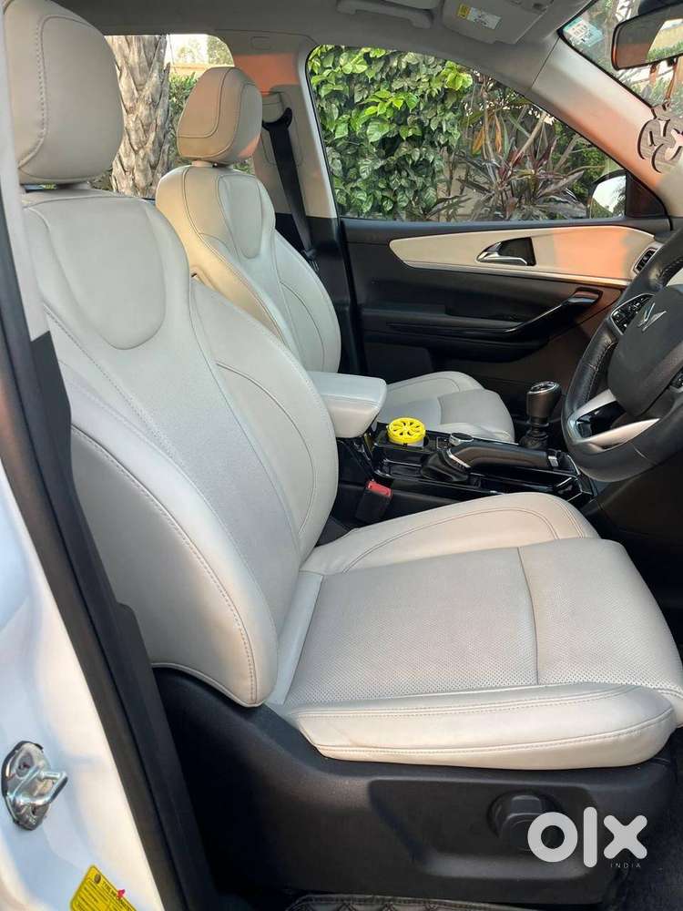 Mahindra Xuv700 2024 Diesel 45000 Km Driven