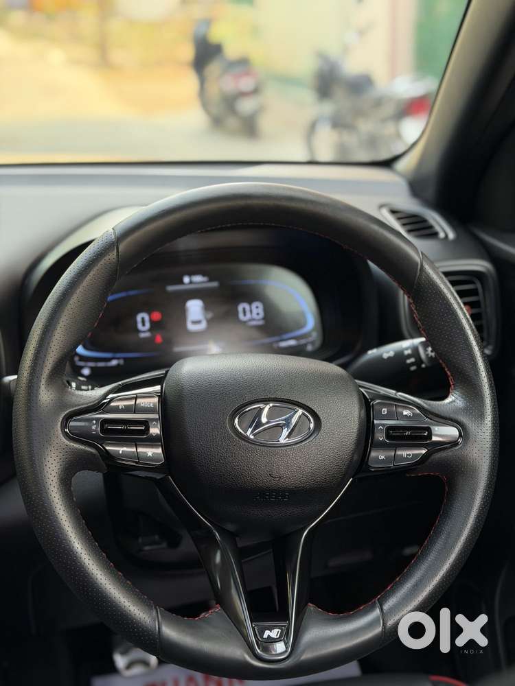 Hyundai Venue N Line N6 Mt Dual Tone, 2024, Petrol