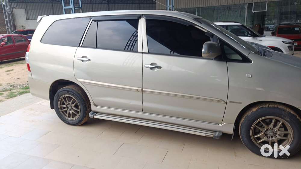 Toyota Innova 2.5 G (diesel) 7 Seater, 2012, Diesel