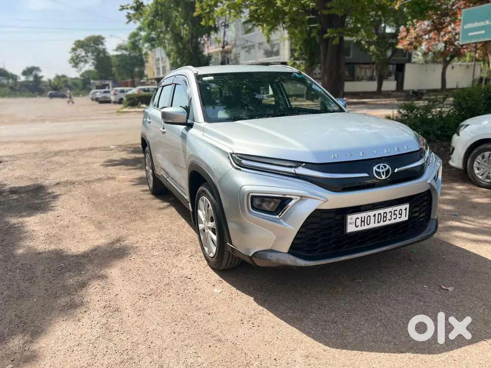 Toyota Urban Cruiser Hyryder 2025 S Strong Hybrid Auto Done 7800 Km