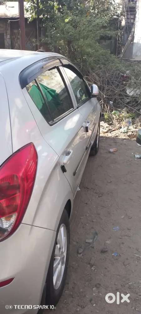 I 20 Cng Petrol   Km79000