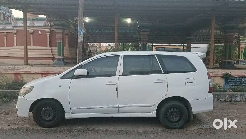 Toyota Innova 2013 Diesel 258000 Km Driven