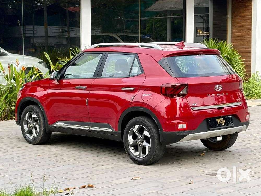 Hyundai Venue 1.0 Sx (o) Turbo Dct, 2020, Petrol