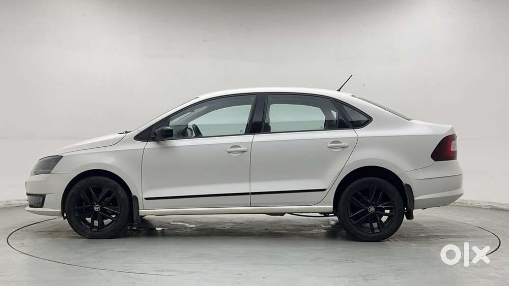 Skoda Rapid 1.0 Ambition Tsi At, 2020, Petrol