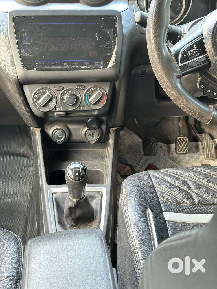 Maruti Suzuki Swift Vxi + Manual, 2022, Petrol