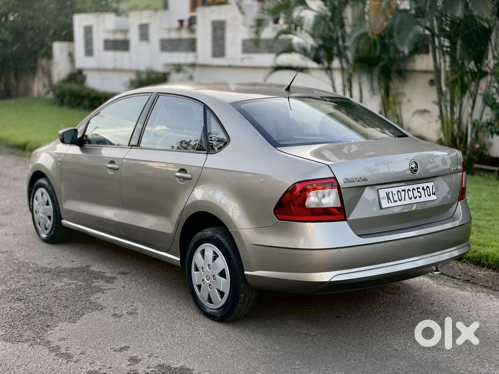 Skoda Rapid 1.5 Tdi Ambition Plus, 2015, Diesel