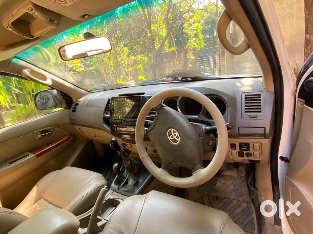Toyota Fortuner 4x4 Diesel Manual 3ltr