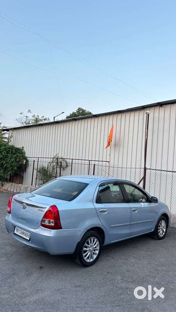 Toyota Etios V, 2012, Petrol