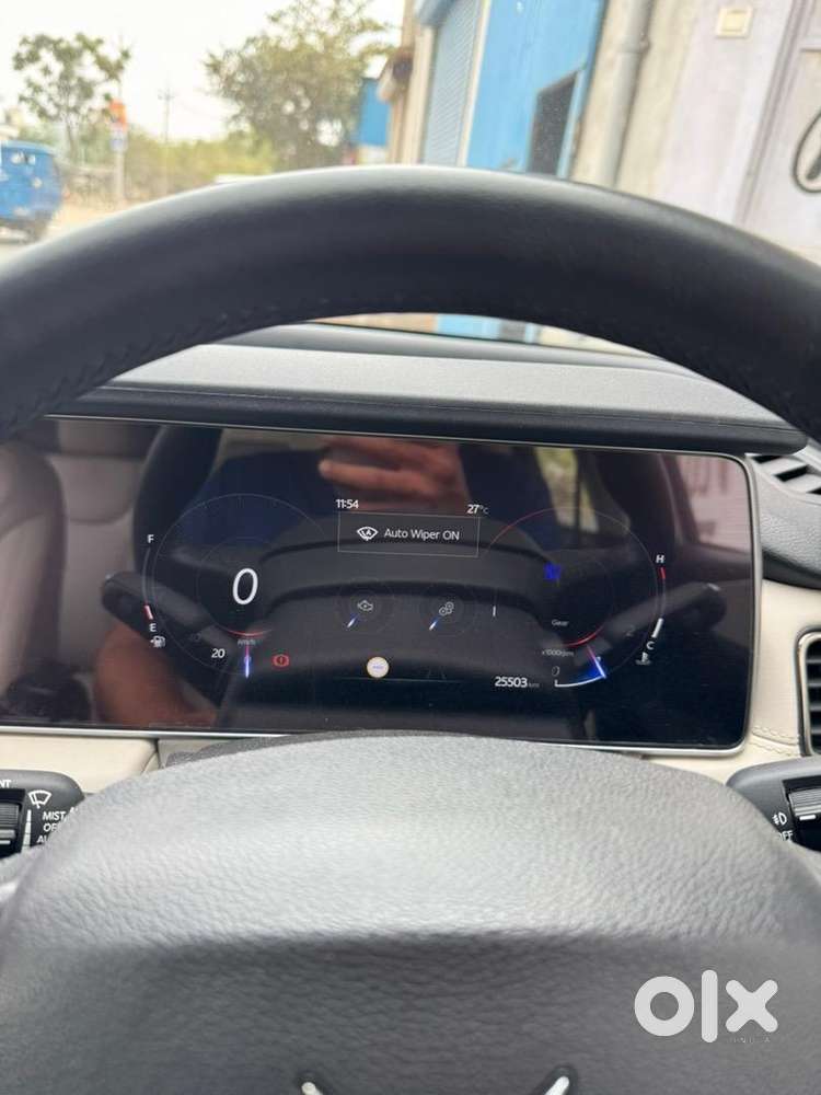 Mahindra Xuv700 2024 Petrol Well Maintained