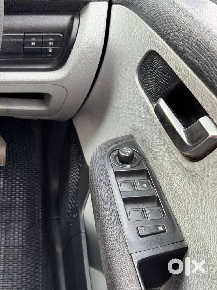 Tata Altroz Xz, 2020, Petrol