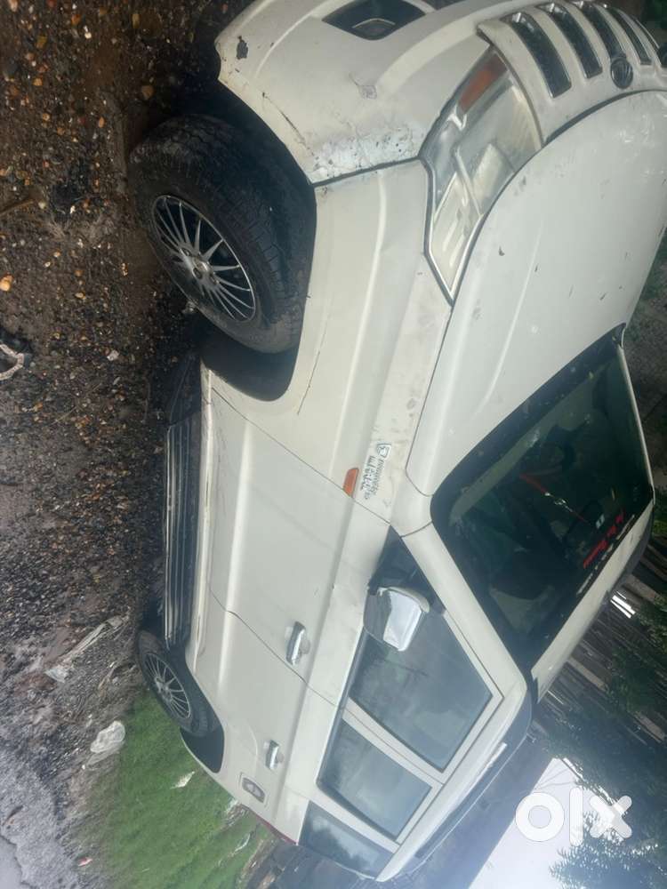 Mahindra Tuv 300 2016