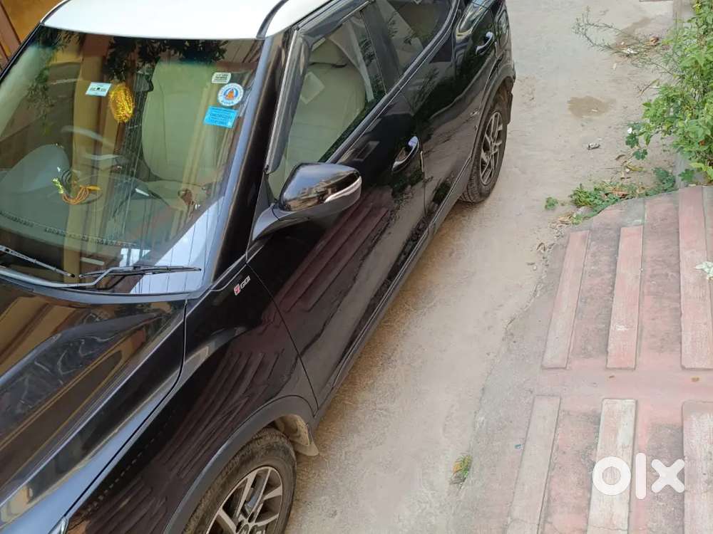 Mahindra Xuv300 Turbosport 2024 Petrol 26000 Km Driven