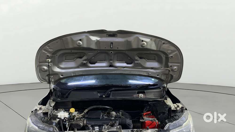 Renault Triber Rxl, 2021, Petrol