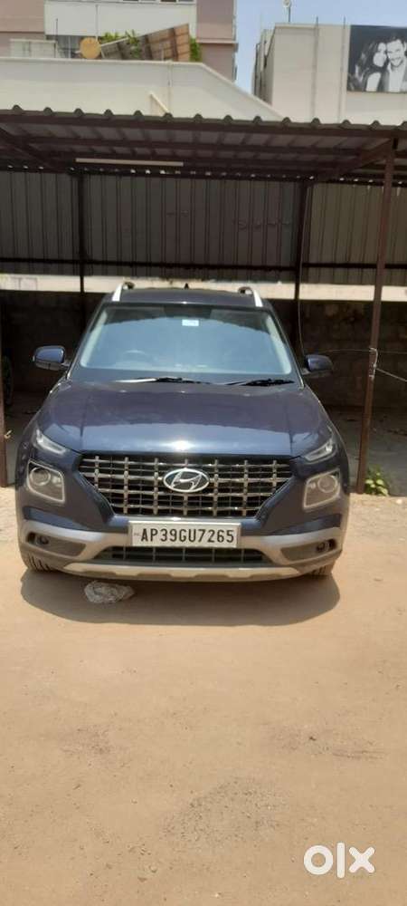 Hyundai Venue 2020 Petrol Good Condition